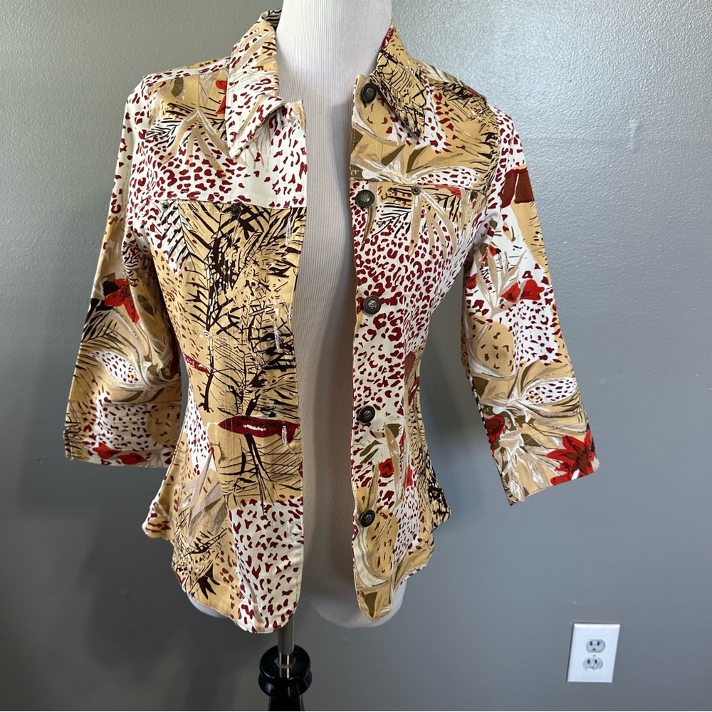 Kaktus women’s size M, 3/4sleeve lightweight jacket with front button up